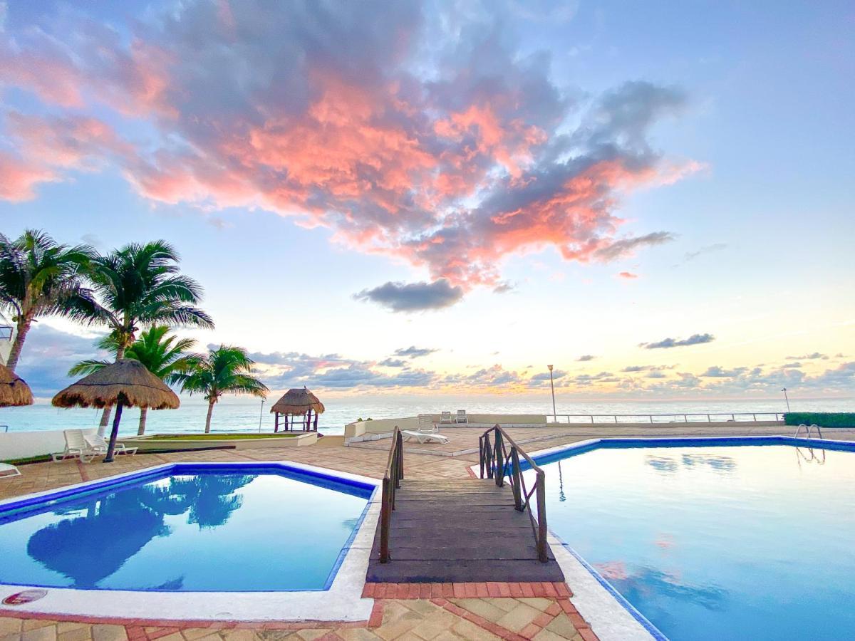 Ocean View Terrace, Beach And Pool Brisas Cancun Hotel Zone Apartment